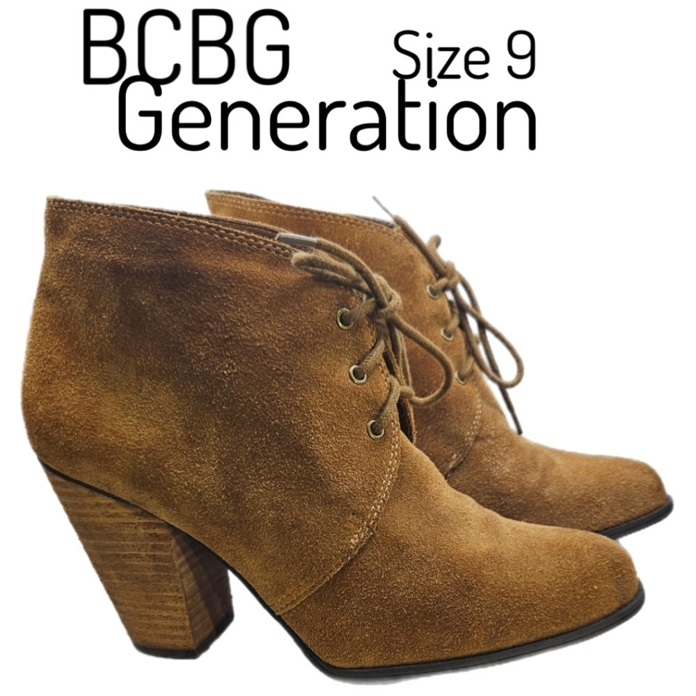 BCBGeneration Paxxton Camel Suede Leather Laceup Ankle Bootie Heel Size 9